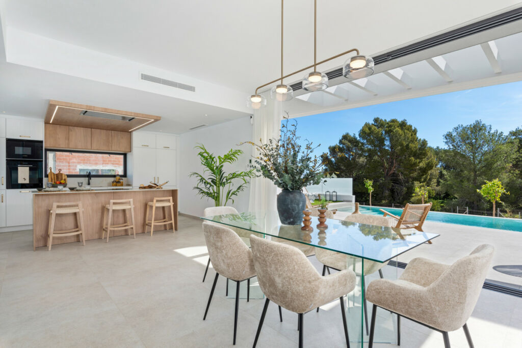 Detached Villa Polop Alicante - image 4