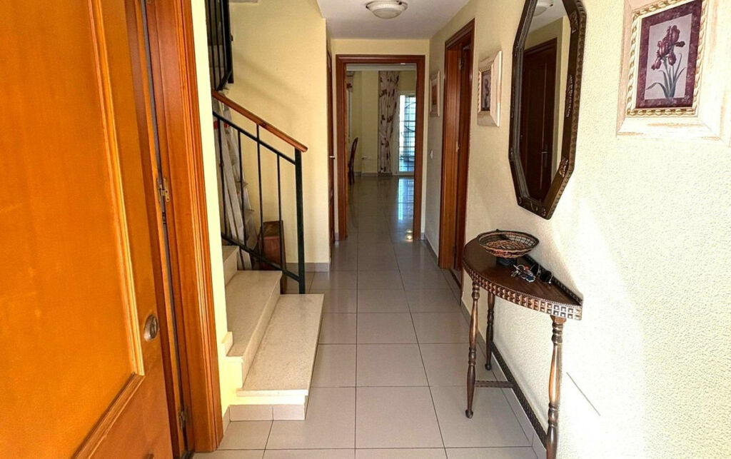 Townhouse Arroyo de la Miel Málaga - image 4