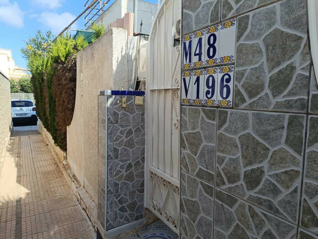 Townhouse Torrevieja Alicante - image 4