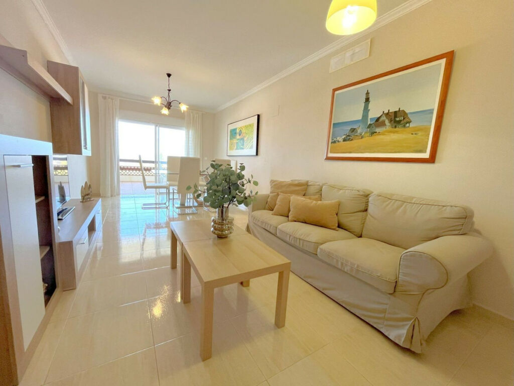 Top Floor Apartment Manilva Málaga - image 4