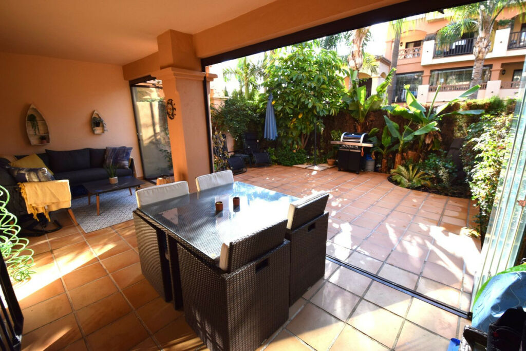 Ground Floor Apartment La Cala de Mijas Málaga - image 4