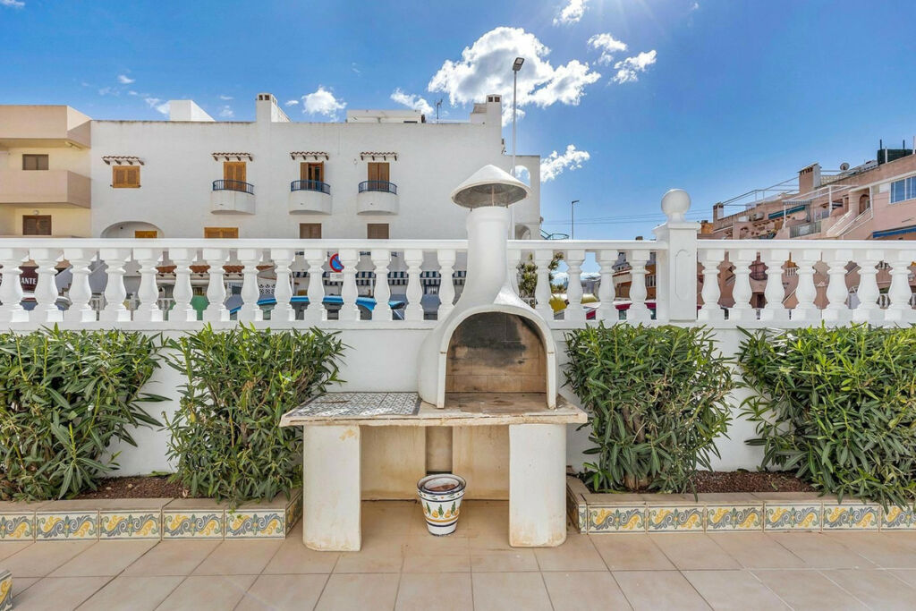 Ground Floor Apartment Torrevieja Alicante - image 4