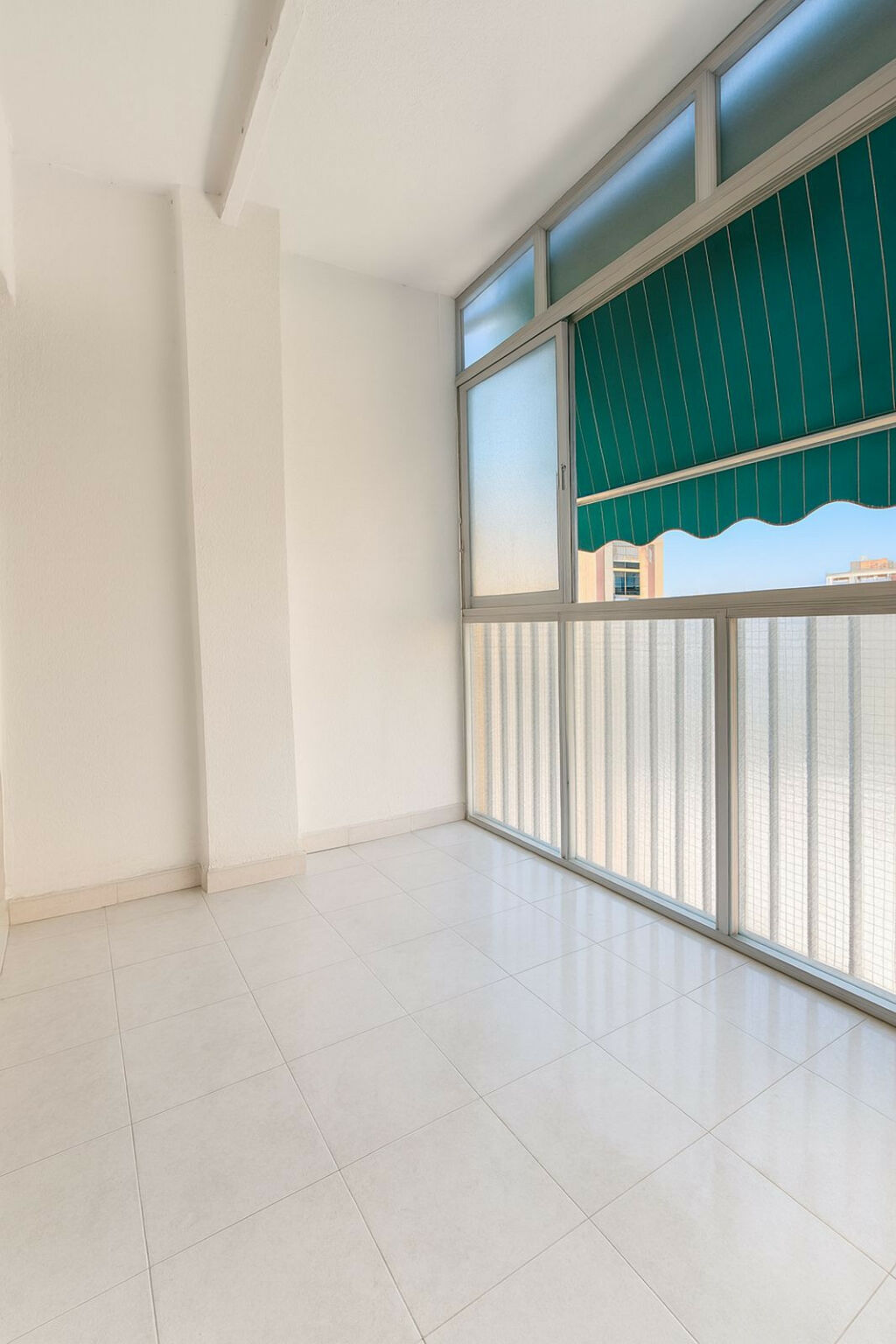 Middle Floor Apartment San Pedro de Alcántara Málaga - image 4