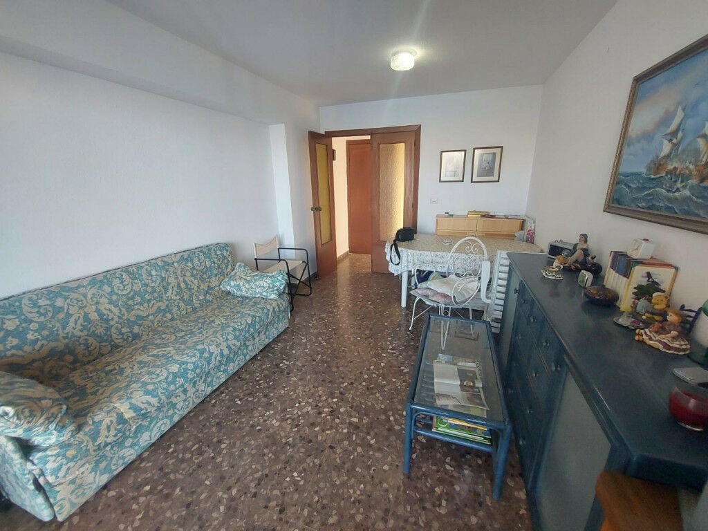 Middle Floor Apartment Benidorm Alicante - image 4