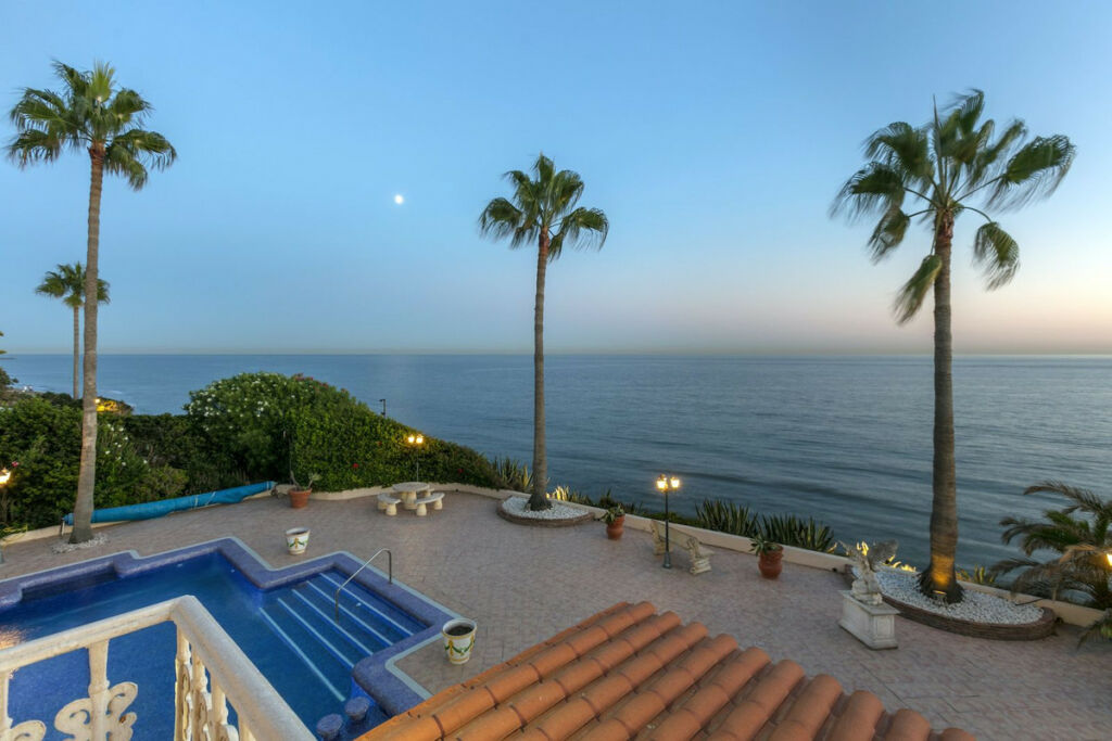 Detached Villa Marbesa Málaga - image 5