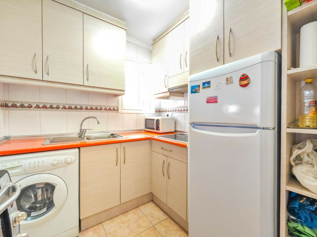 Middle Floor Apartment Parque de las Naciones Alicante - image 6