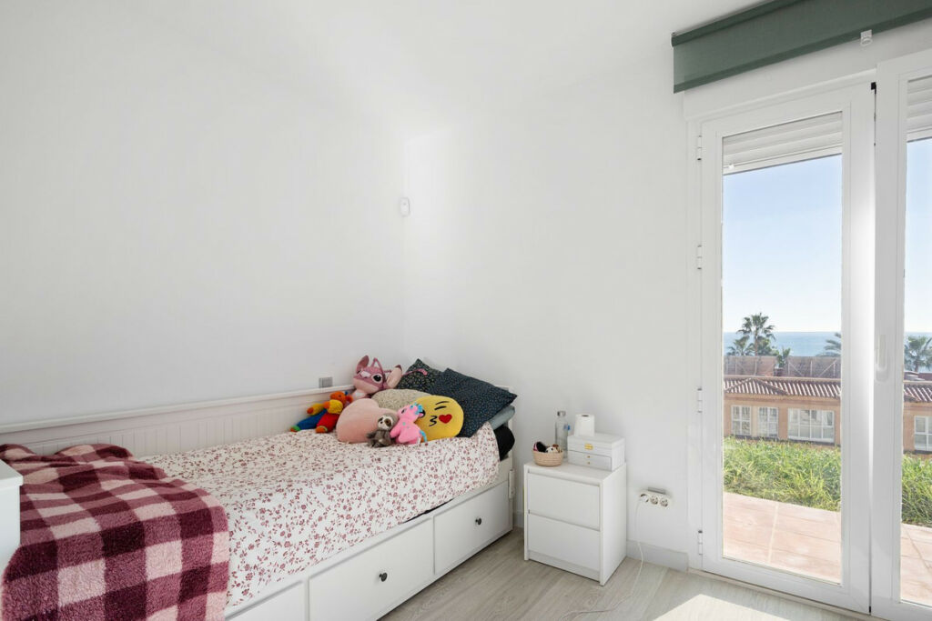 Detached Villa El Faro Málaga - image 5