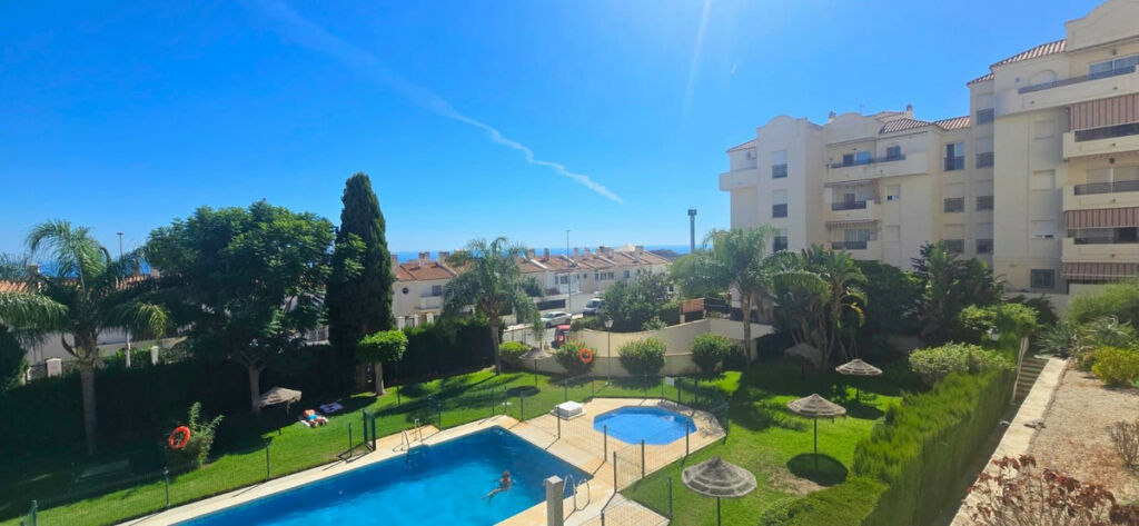 Middle Floor Apartment Arroyo de la Miel Málaga - image 4