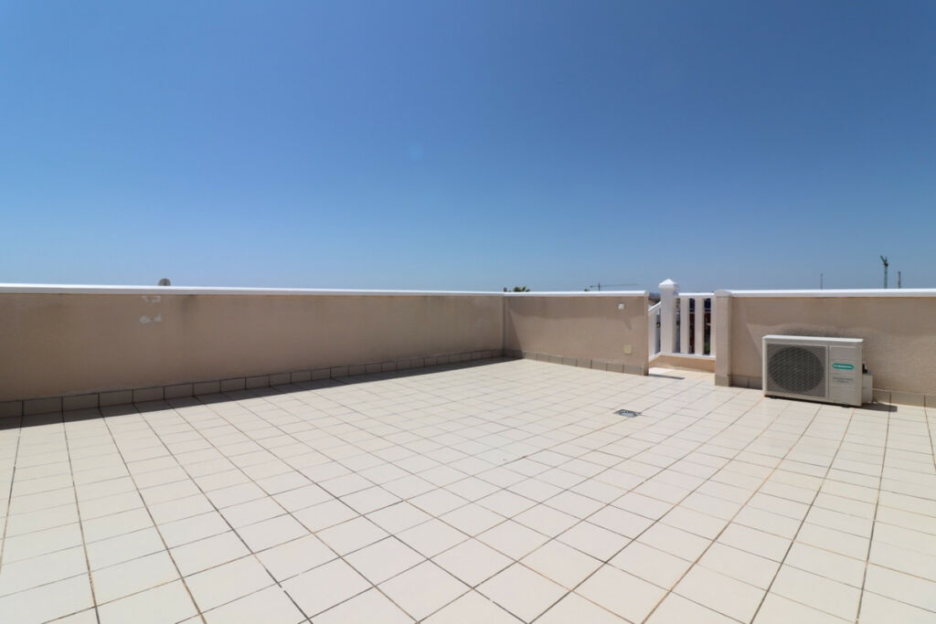 Ground Floor Apartment Dona Pepa Alicante - image 4