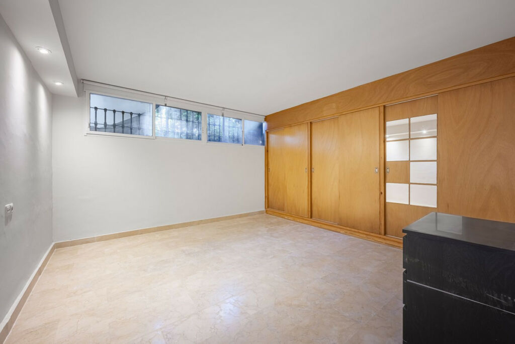 Semi-Detached House Nueva Andalucía Málaga - image 4