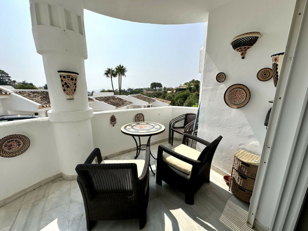 Ground Floor Apartment Calahonda Málaga - image 4