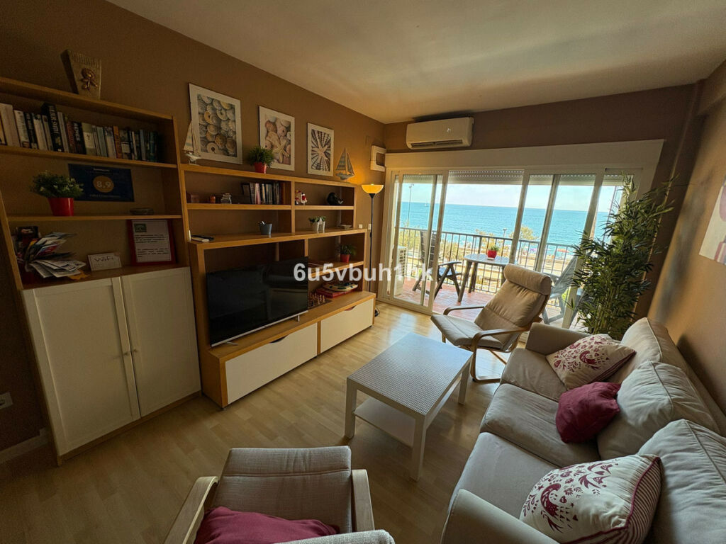 Ground Floor Apartment Fuengirola Málaga - image 4