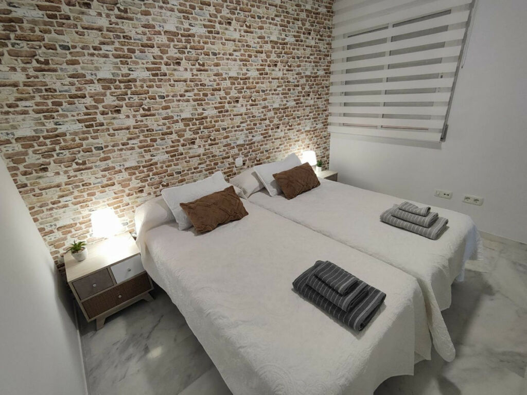 Middle Floor Apartment Reserva de Marbella Málaga - image 4