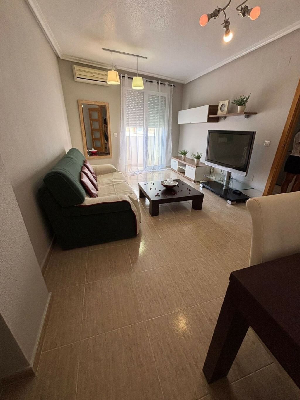 Middle Floor Apartment Torrevieja Alicante - image 4
