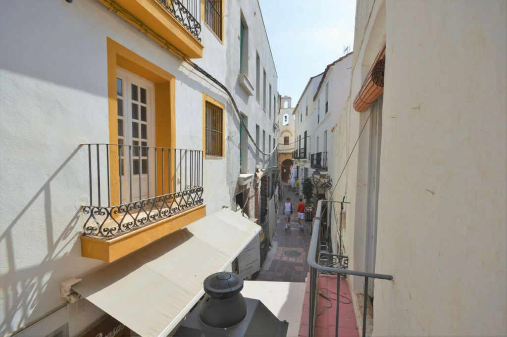 Detached Villa Marbella Málaga - image 4