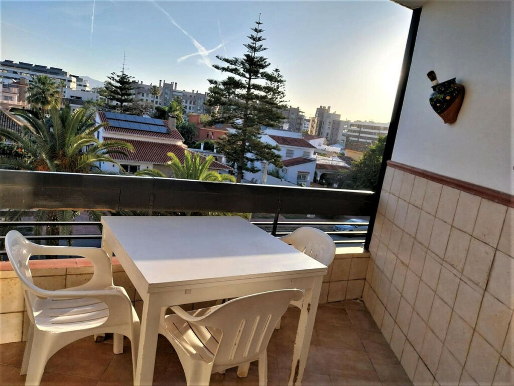 Middle Floor Apartment Torremolinos Málaga - image 4