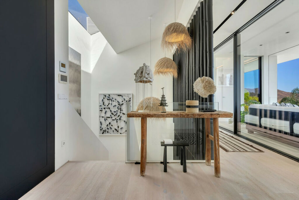 Detached Villa La Mairena Málaga - image 4