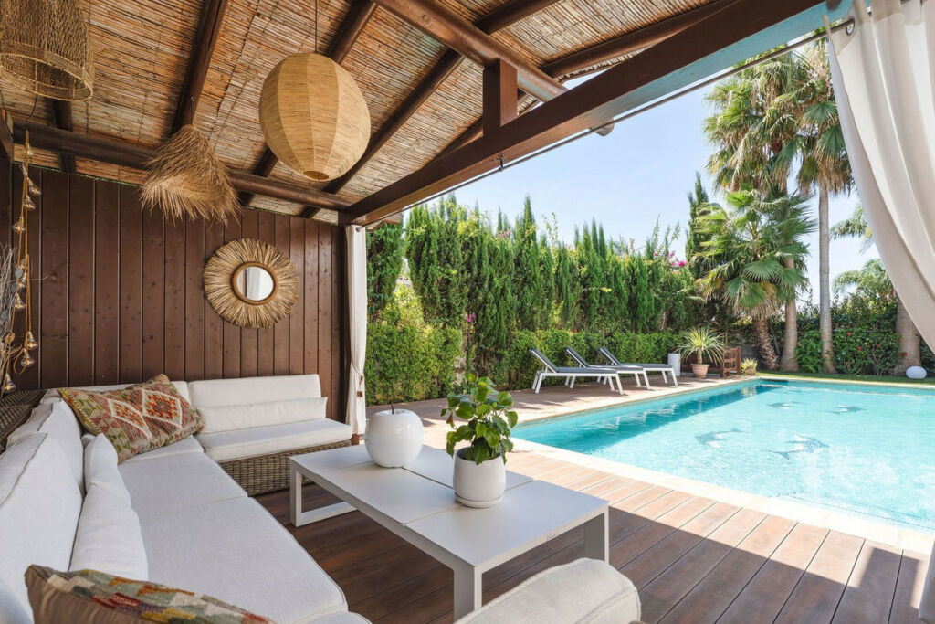 Detached Villa San Pedro de Alcántara Málaga - image 4