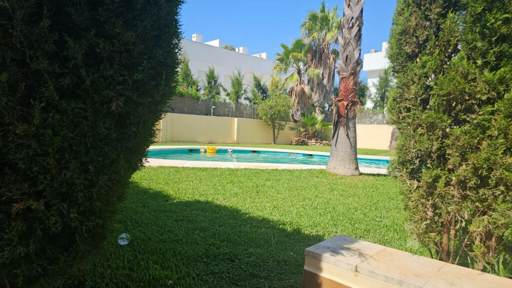 Townhouse Calahonda Málaga - image 4