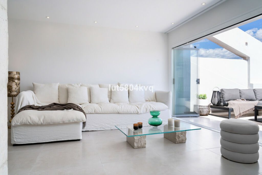 Penthouse La Quinta Málaga - image 4