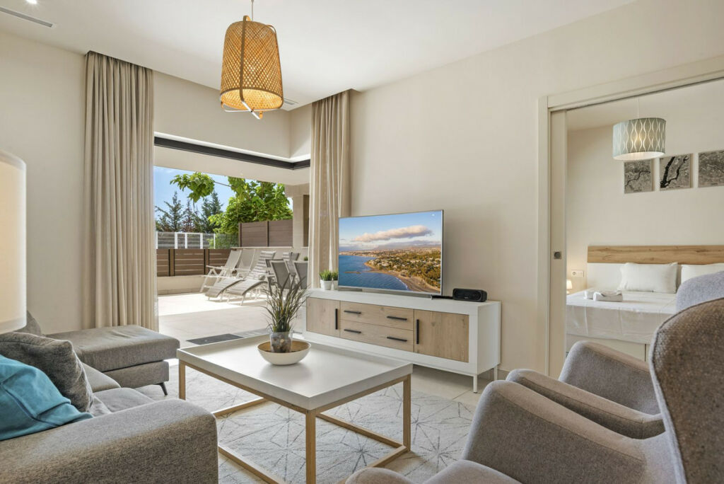 Ground Floor Apartment La Cala de Mijas Málaga - image 4