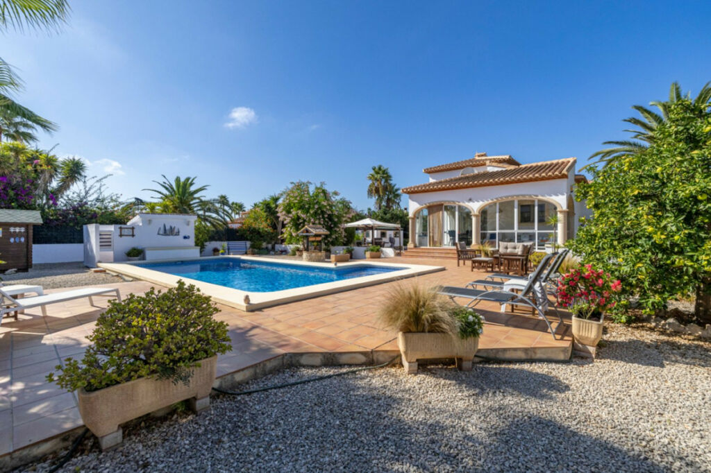 Detached Villa Javea Alicante - image 4