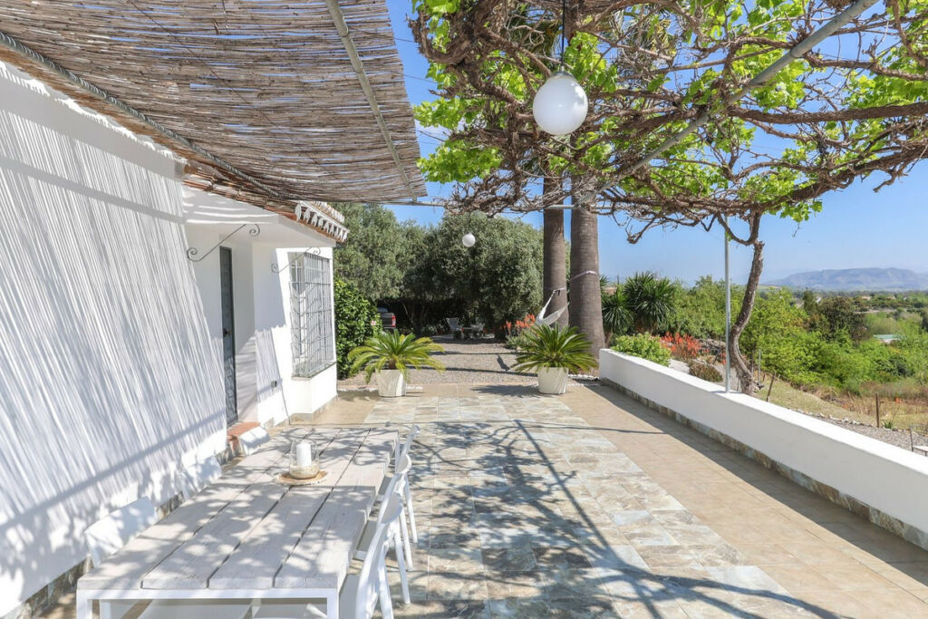 Detached Villa Coín Málaga - image 4