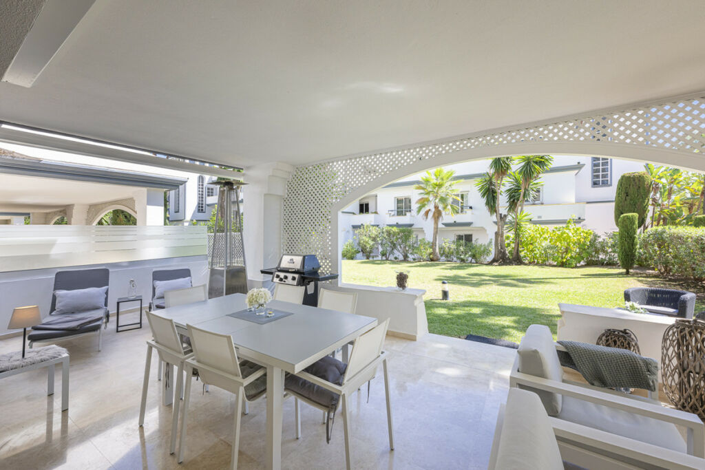 Ground Floor Apartment Estepona Málaga - image 4
