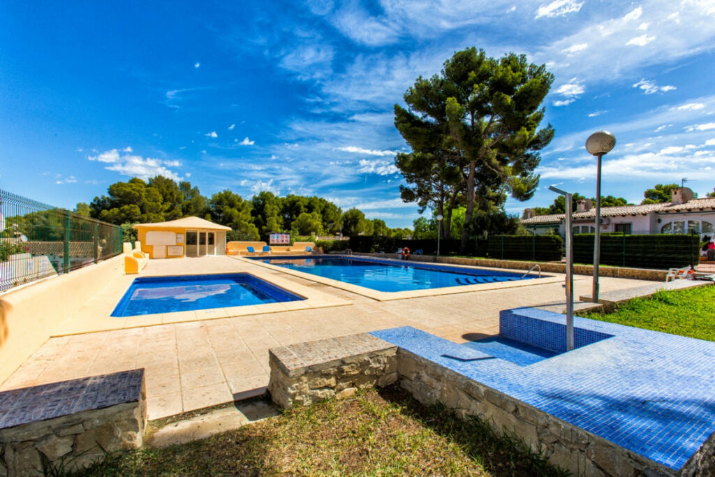 Bungalow Moraira Alicante - image 4