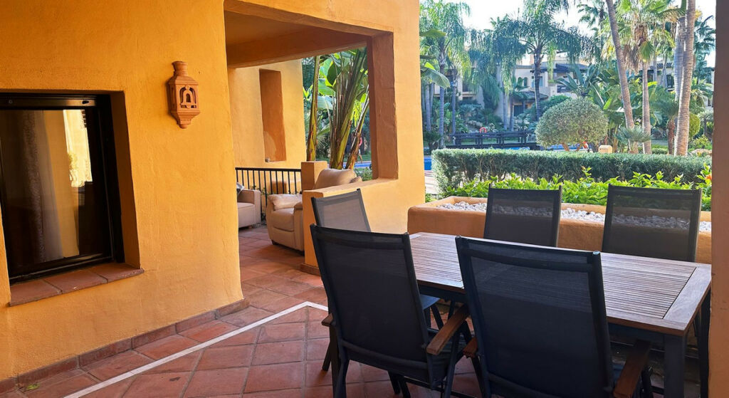 Ground Floor Apartment Estepona Málaga - image 4