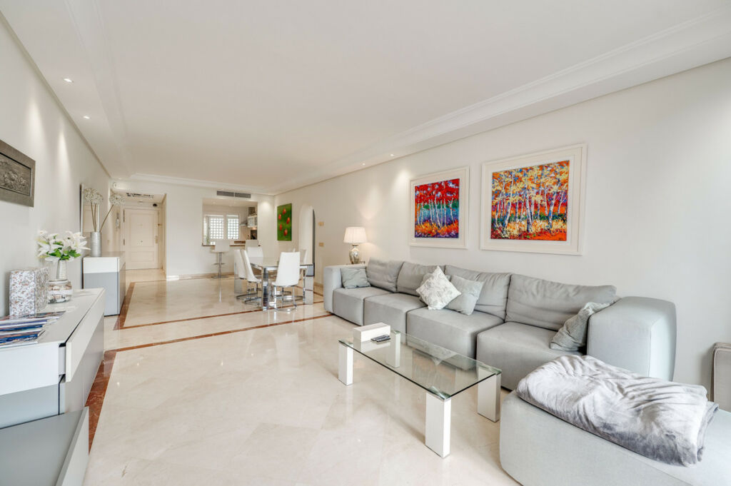 Penthouse Duplex Puerto Banús Málaga - image 4