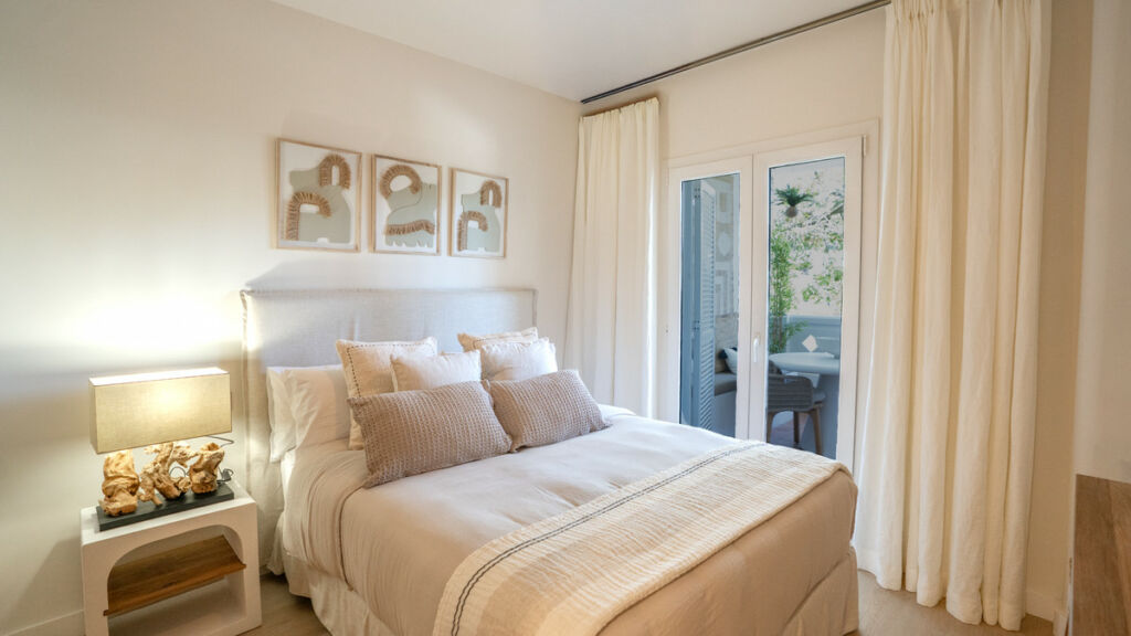 Middle Floor Apartment Puerto Banús Málaga - image 4