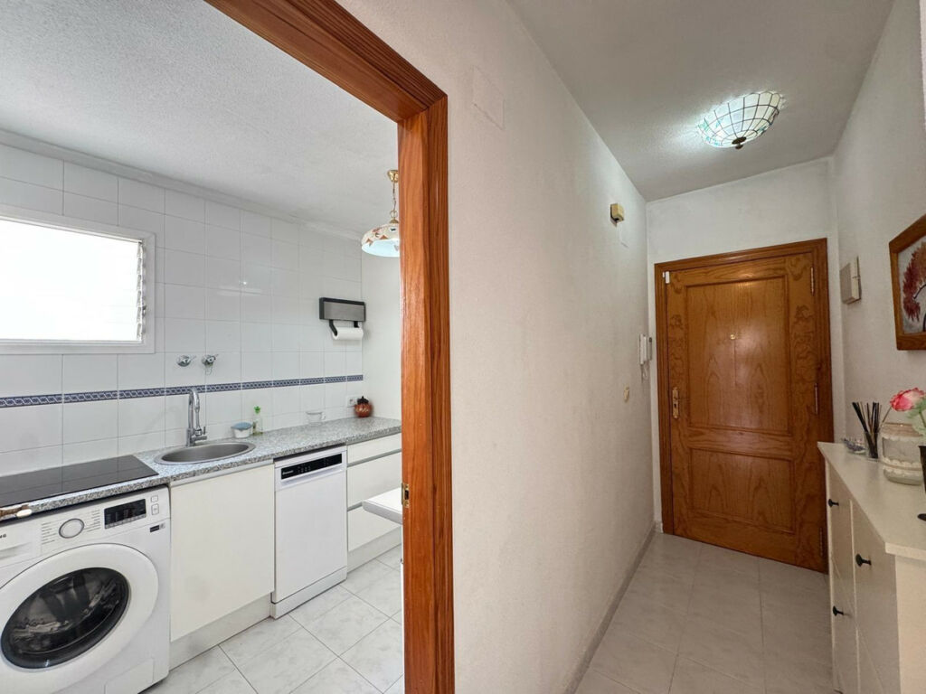 Penthouse Torrevieja Alicante - image 4