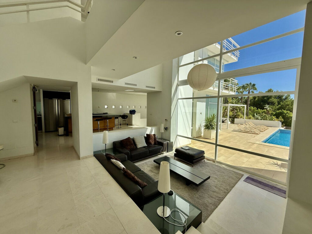 Detached Villa Valtocado Málaga - image 4