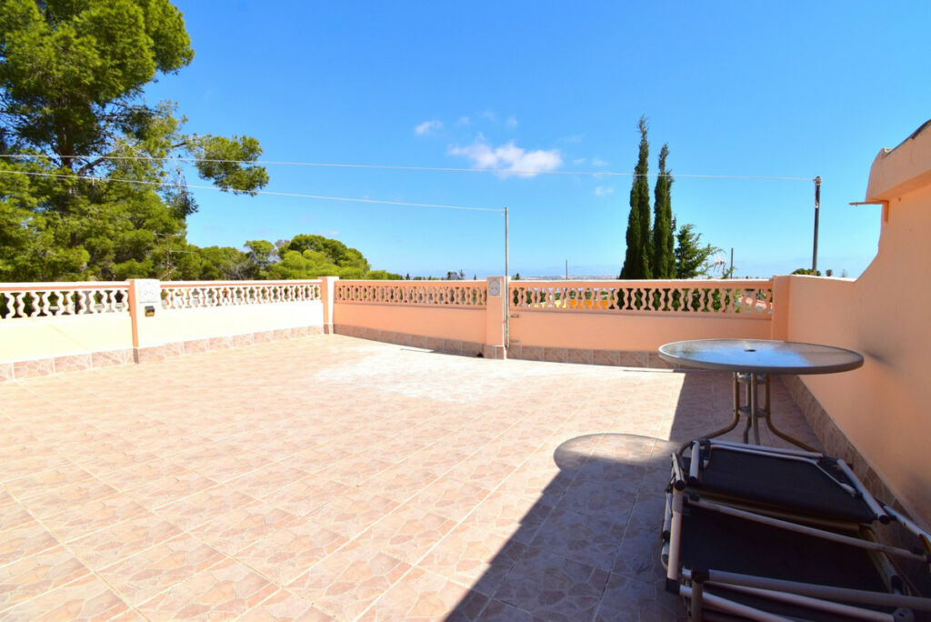 Detached Villa Los Balcones Alicante - image 4