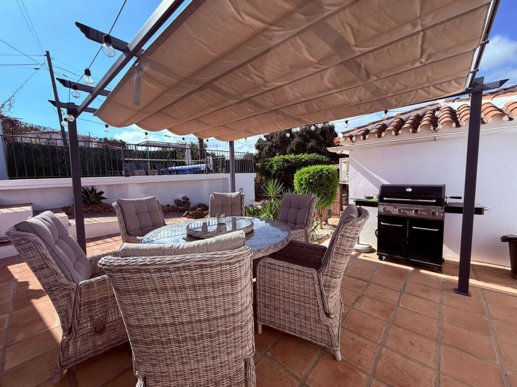 Detached Villa Coín Málaga - image 4