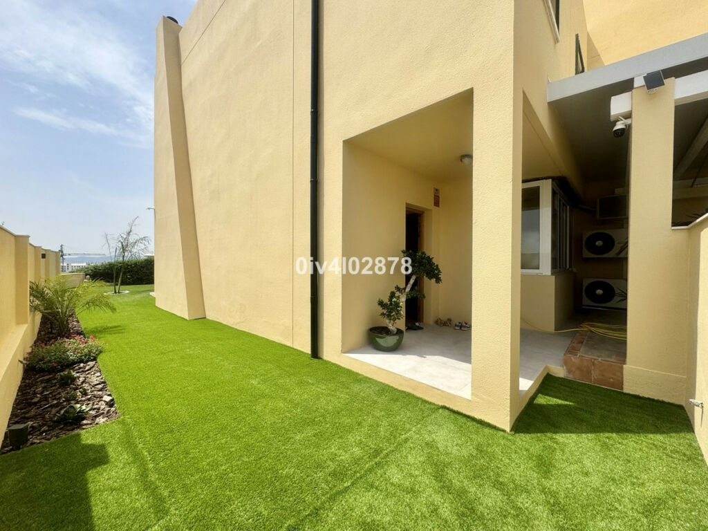 Townhouse Benalmadena Málaga - image 4