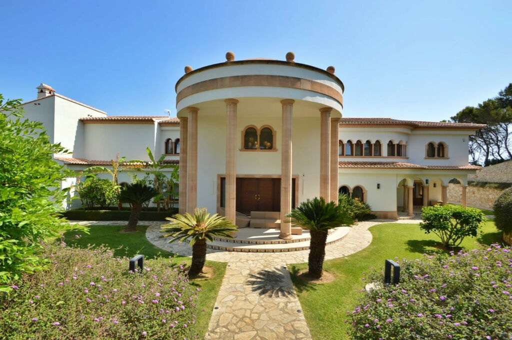 Detached Villa Javea Alicante - image 4