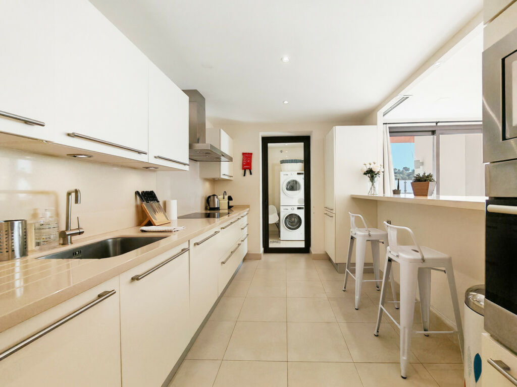 Penthouse Altos de los Monteros Málaga - image 4
