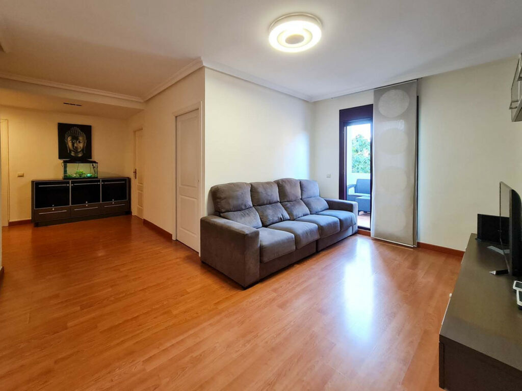 Ground Floor Apartment Nueva Andalucía Málaga - image 4