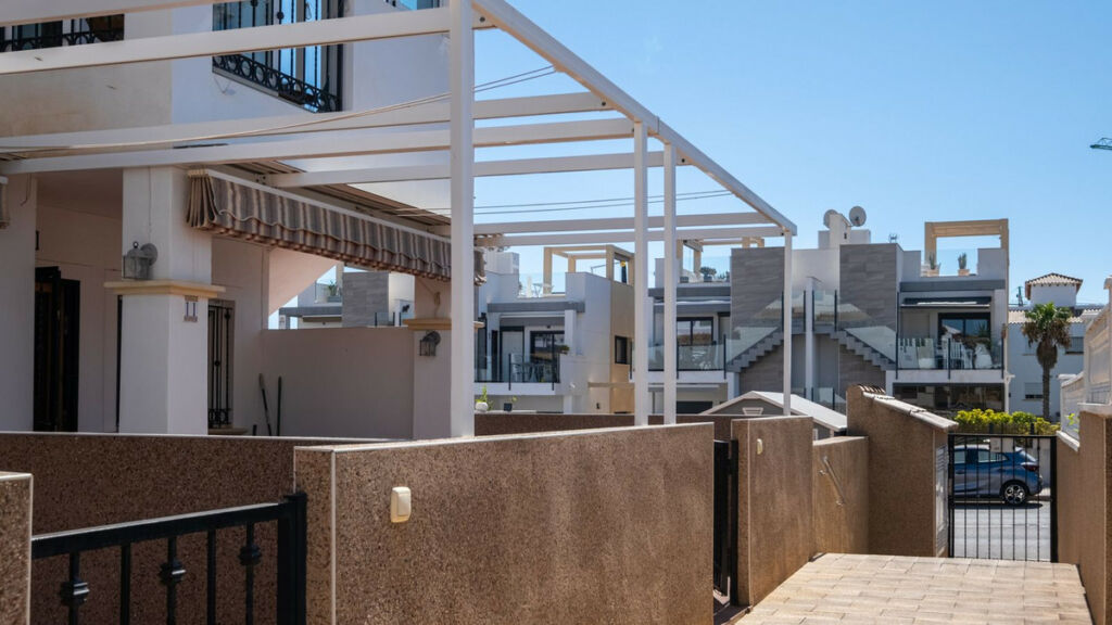 Ground Floor Apartment Punta Prima Alicante - image 4