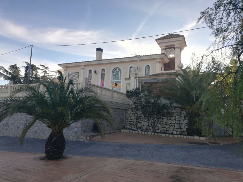 Detached Villa Yecla Murcia - image 4