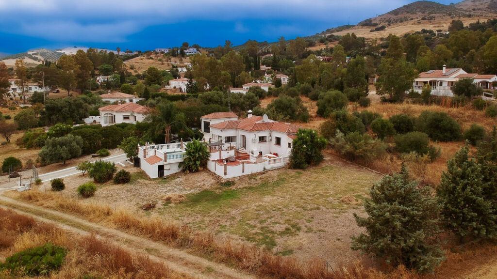 Finca - Cortijo Almogía Málaga - image 4