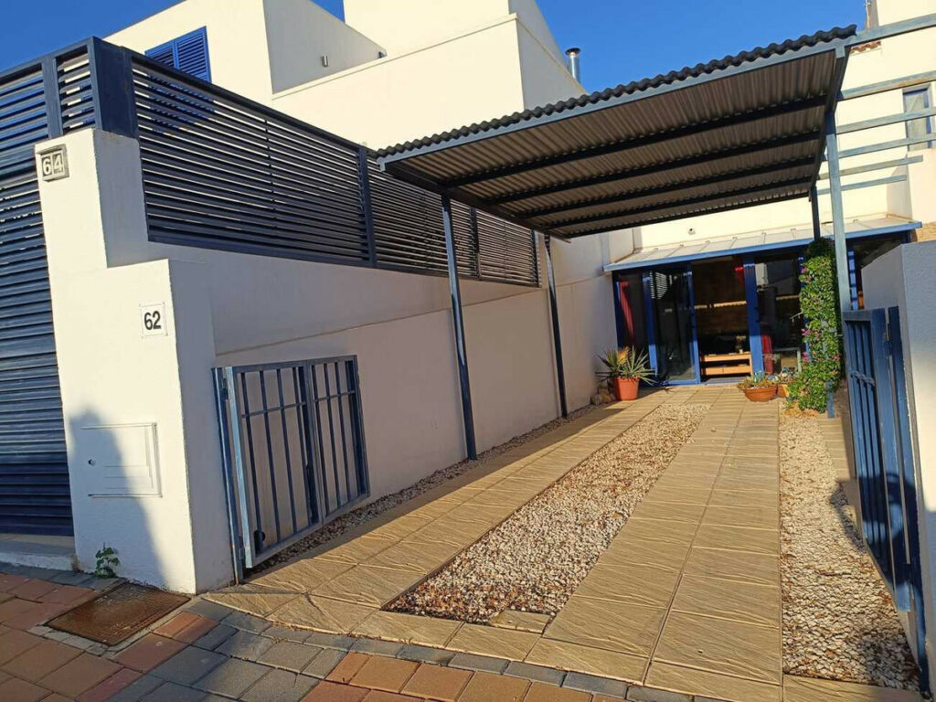 Townhouse Fortuna Murcia - image 4