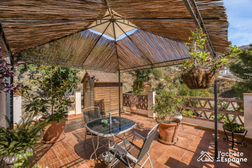 Detached Villa Canillas de Aceituno Málaga - image 4