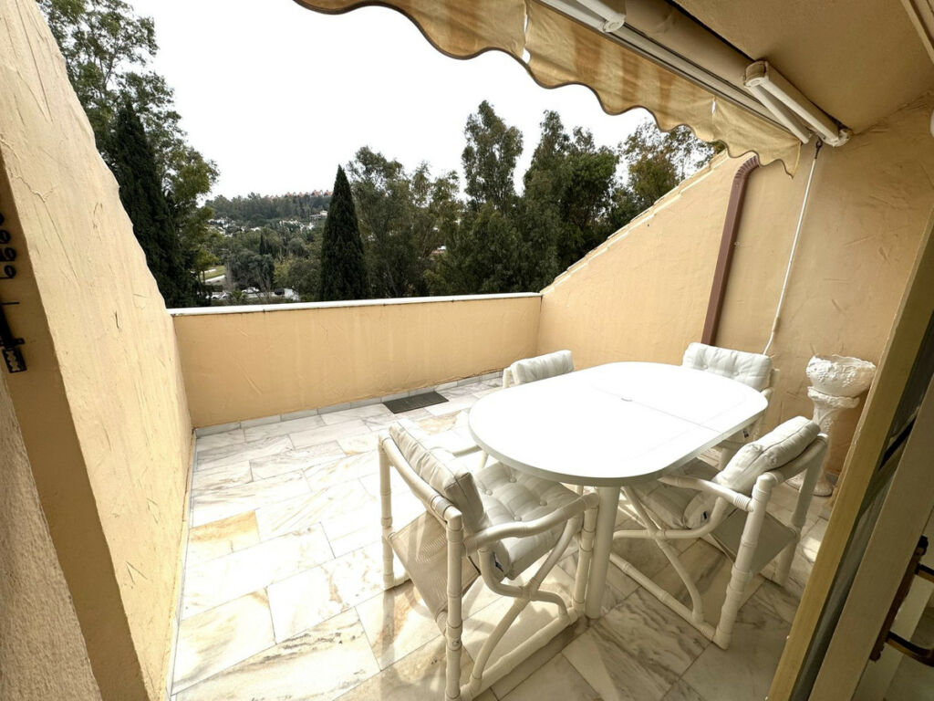 Duplex Nueva Andalucía Málaga - image 4