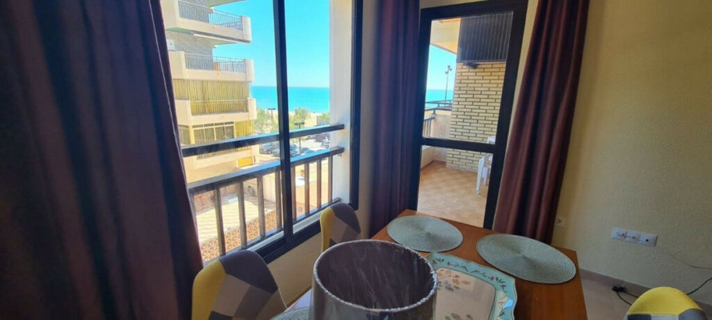 Middle Floor Apartment Fuengirola Málaga - image 4
