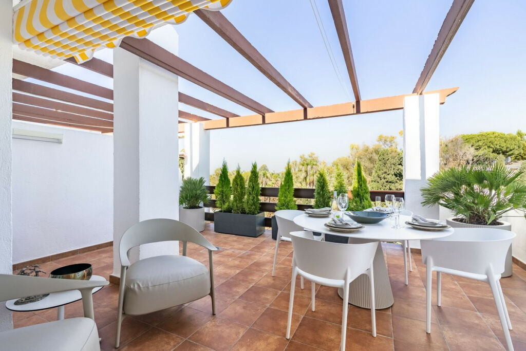 Duplex The Golden Mile Málaga - image 4