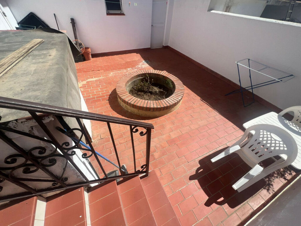 Townhouse Pueblo Nuevo de Guadiaro Cádiz - image 4