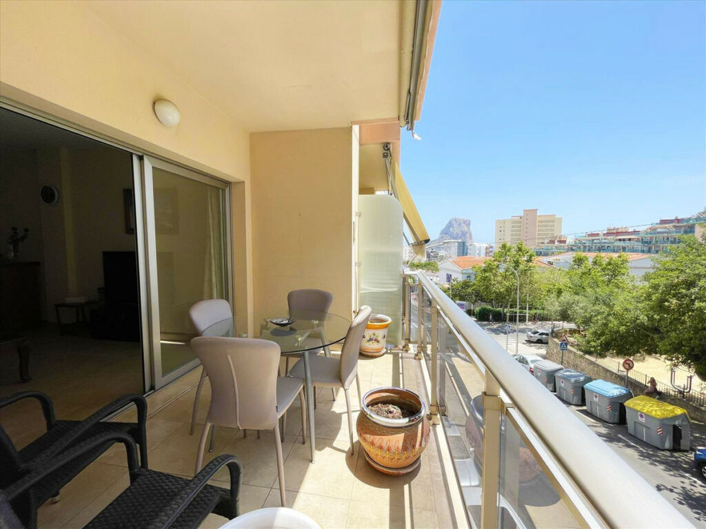 Middle Floor Apartment Calpe Alicante - image 4
